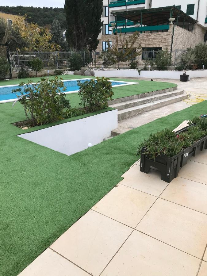 Villa Unique Sur La Plage Pour Des Vacances Inoubliables En Famille Ou Entre Amis Pour 10 Personnes Slatine Eksteriør billede