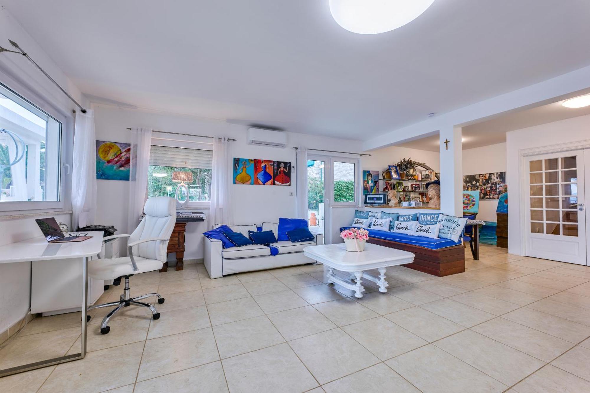 Villa Unique Sur La Plage Pour Des Vacances Inoubliables En Famille Ou Entre Amis Pour 10 Personnes Slatine Eksteriør billede