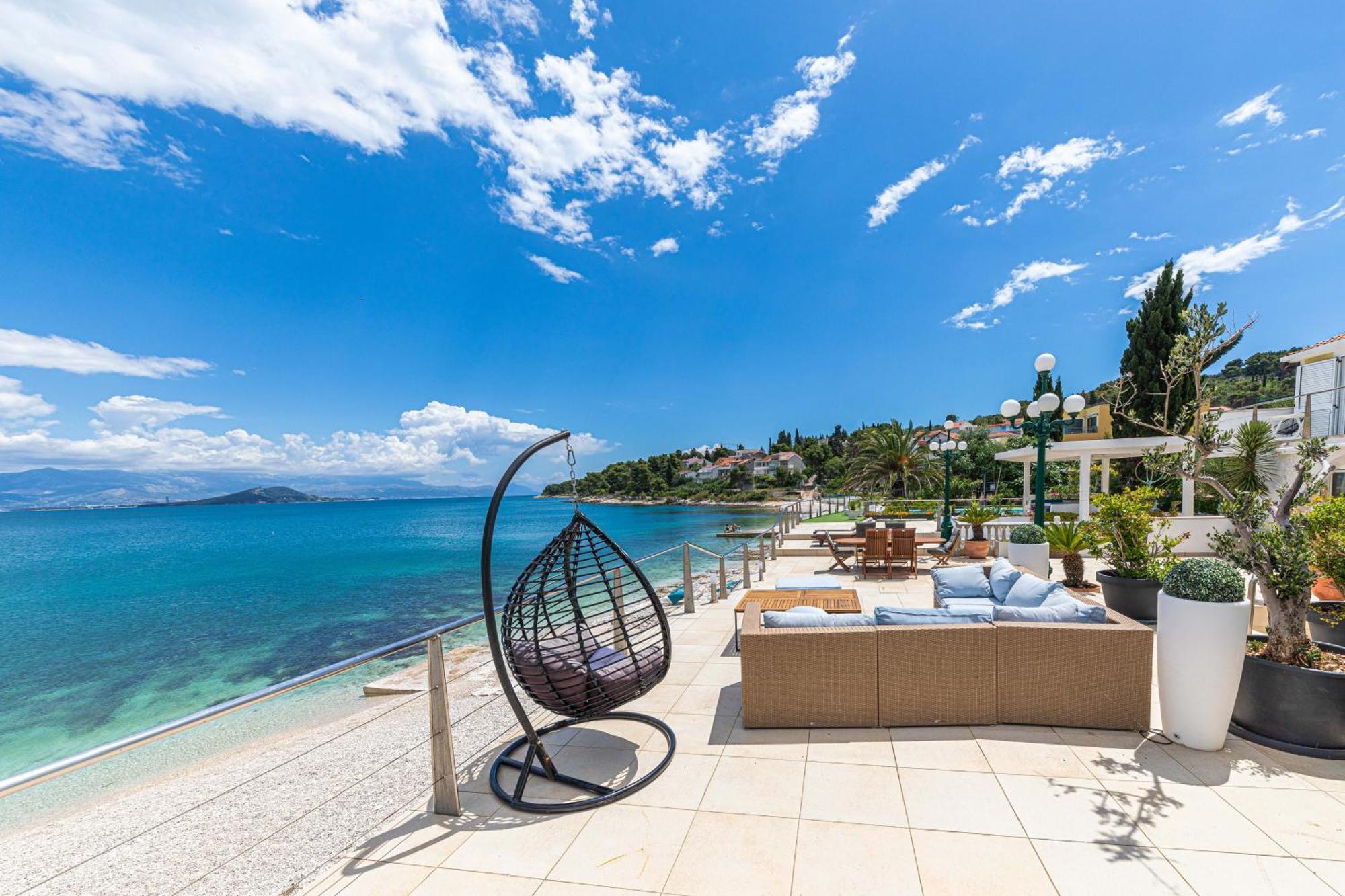 Villa Unique Sur La Plage Pour Des Vacances Inoubliables En Famille Ou Entre Amis Pour 10 Personnes Slatine Eksteriør billede